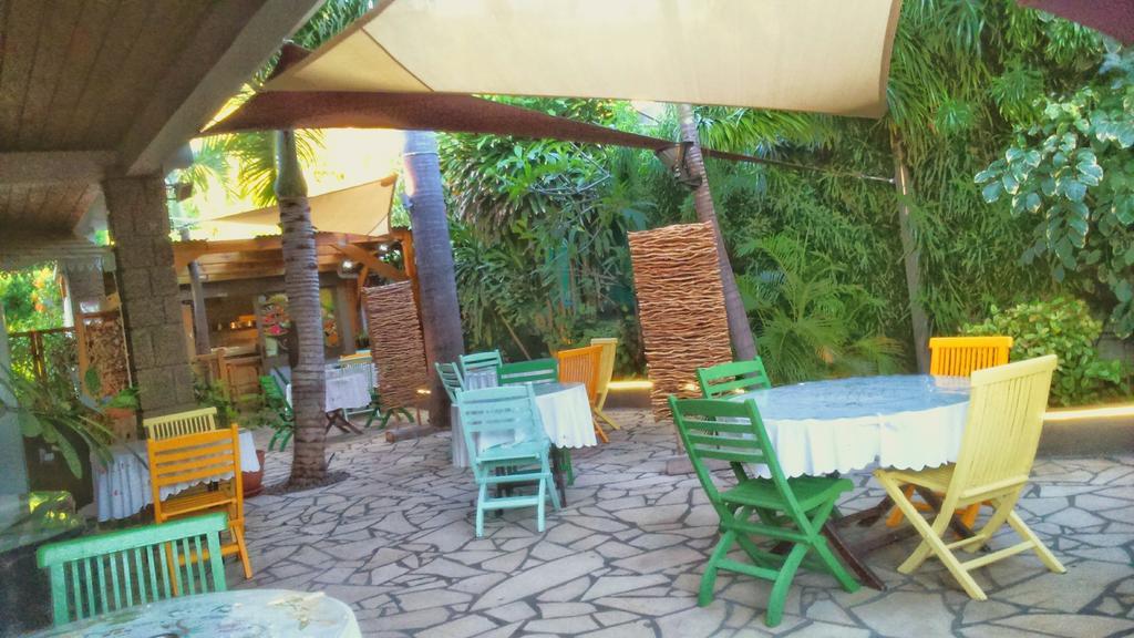 Hotel Ylang Ylang Сен-Жиль-ле-Бэн Экстерьер фото